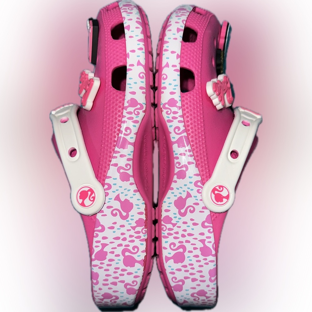 Women’s Crocs Classic Barbie Clog - M6/W8 - Picture 6 of 7